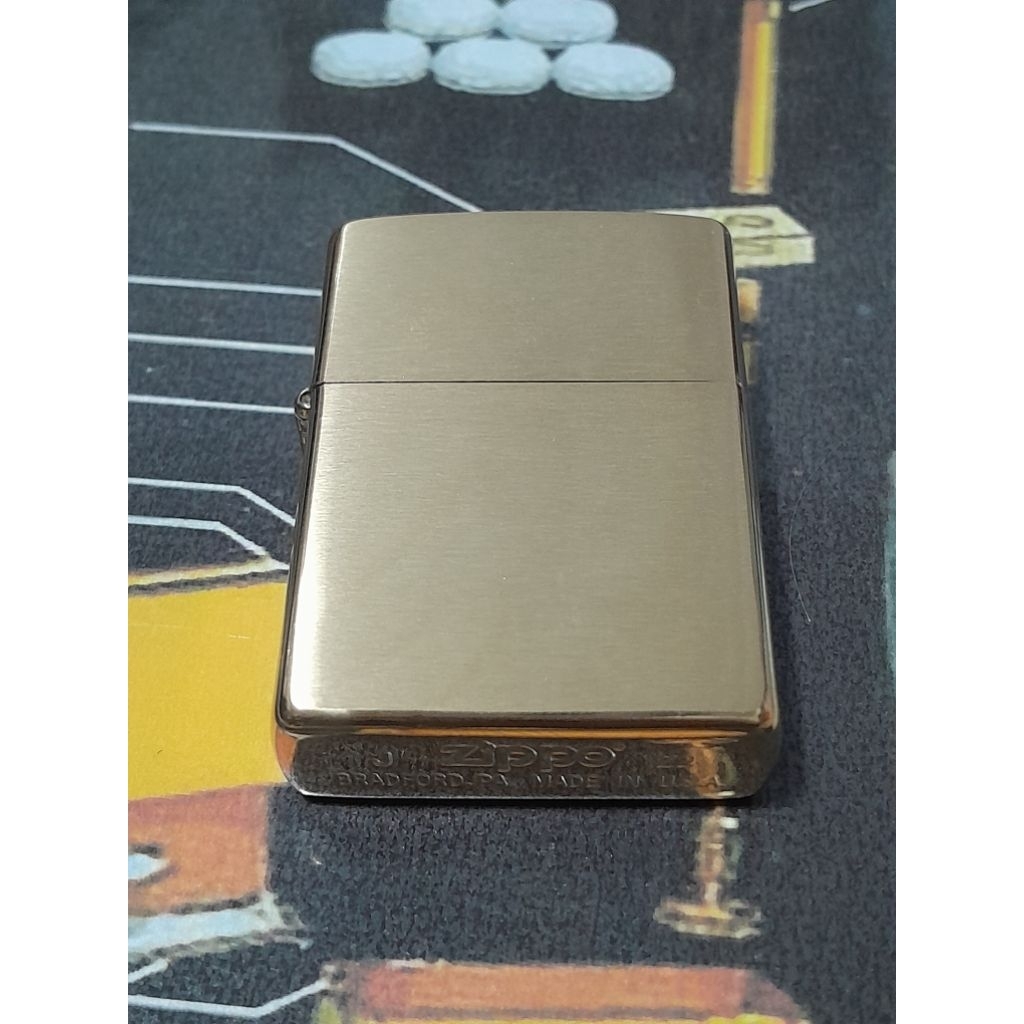 อะไหล่ถังนอก zippo สีทองผิวทองเหลืองลายเรียบตูดแบบตันขนาดมาตรฐานของใหม่ไม่ผ่านการใช้งานรับประกันของแ