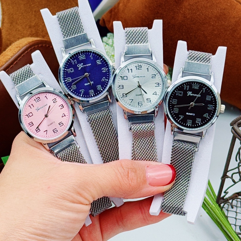 GENEVA นาฬิกาแฟชั่นแบรนด์แท้ สายแม่เหล็กปรับสายได้ตามขนาดข้อมือ หน้าปัดทรงกลม ขน