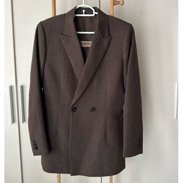 (ส่งต่อ) Genesis Apparel Double Dark Blazer - Brown/สีน้ำตาลเข้ม (S)