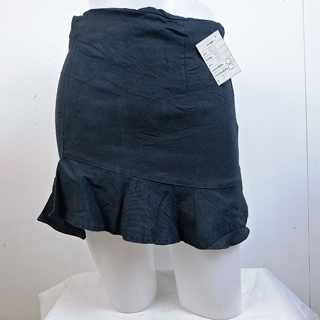 1N684 กระโปรงยีนส์ กระโปรงแฟชั่น กระโปรงสั้น [มือสอง]รายละเอียดตามรูปนะคะ