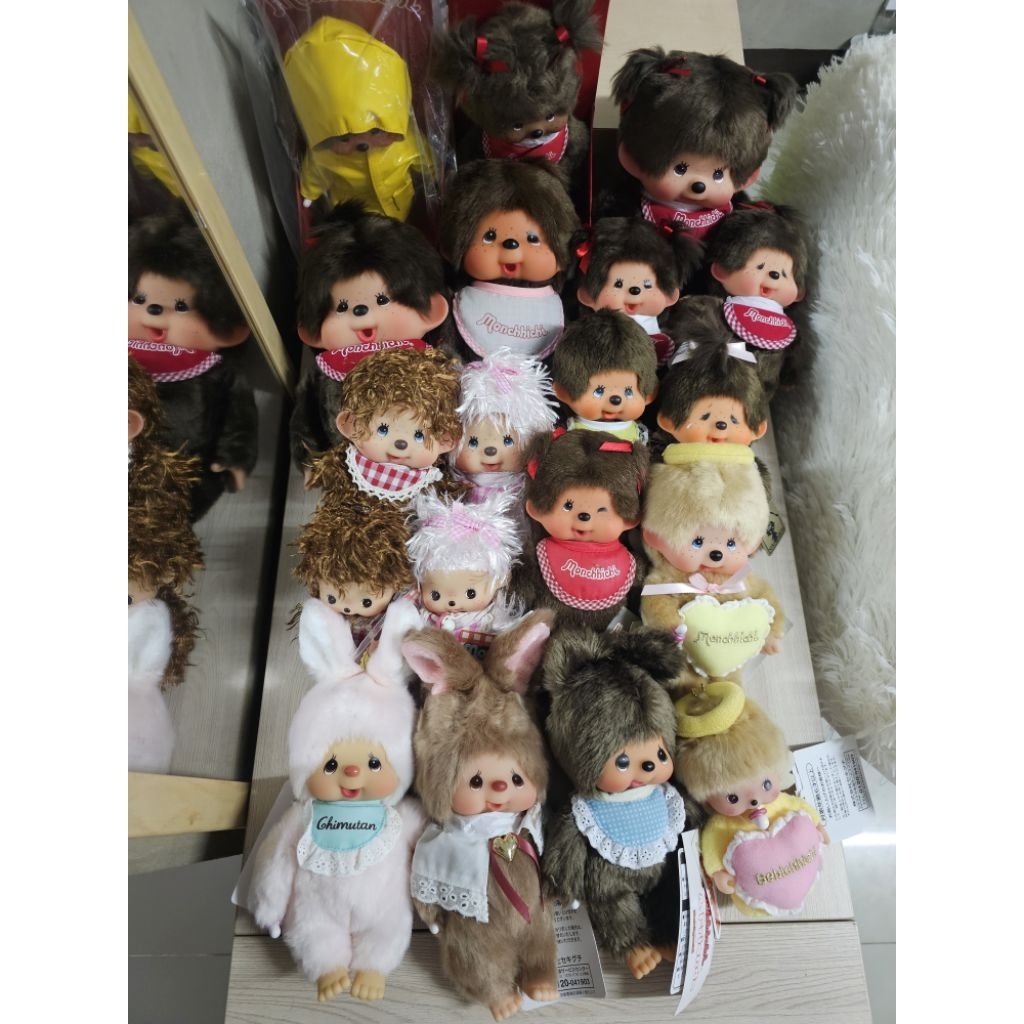 [ พร้อมส่ง ] ตุ๊กตา size s/m  monchhichi เอาไปทำเป็นพวงกุญแจได้ ถ่ายจากสินค้าจริง ใช้ส่วนลด 20-30% ได้
