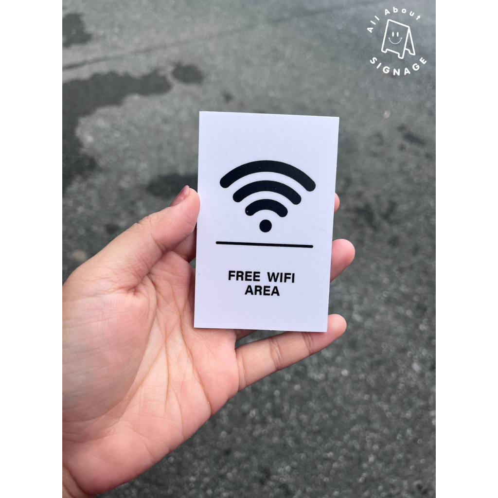 (สีขาว ขนาด 6x9.4 cm) FREE WIFI ป้ายจิ๋ว สติ๊กเกอร์ติดพลาสวูด 3 mm.