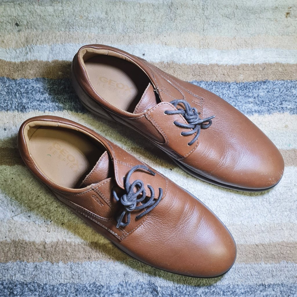 รองเท้า  GEOX ของแท้มือสอง รองเท้าผู้ชาย สีน้ำตาล เบอร์ 40