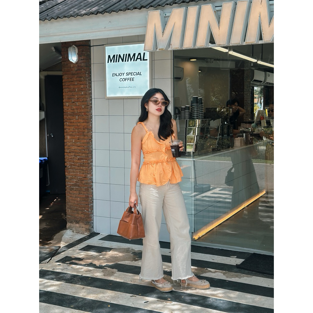 Yumi Top เสื้อสายเดี่ยวระบายผ้าลินินสลาฟ : everydaylookk store