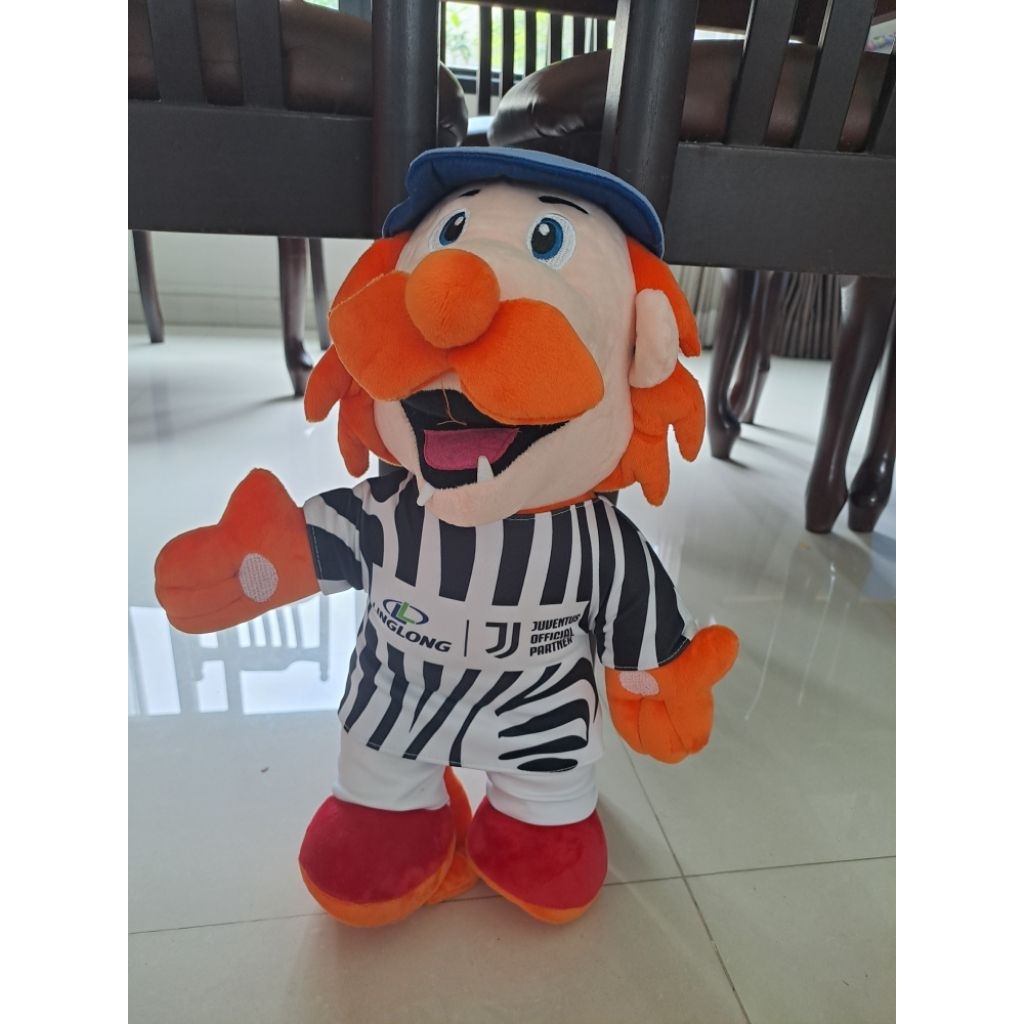 ตุ๊กตาหลิงหลง  Linglong Juventus