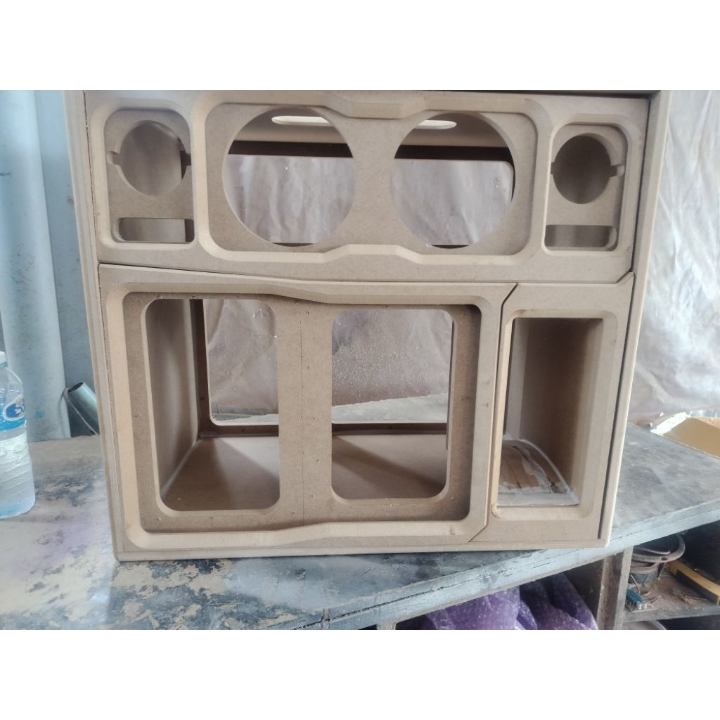 ตู้10นิ้ว กระแทกข้างกลาง 6 นิ้ว แหลม4นิ้ว