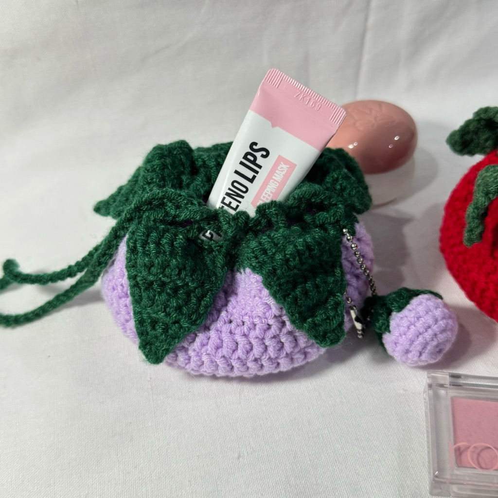 พร้อมส่ง | tomato pouch จิ๋วมีสายสะพาย   กระเป๋ามะเขือเทศหูรูดไหมพรม