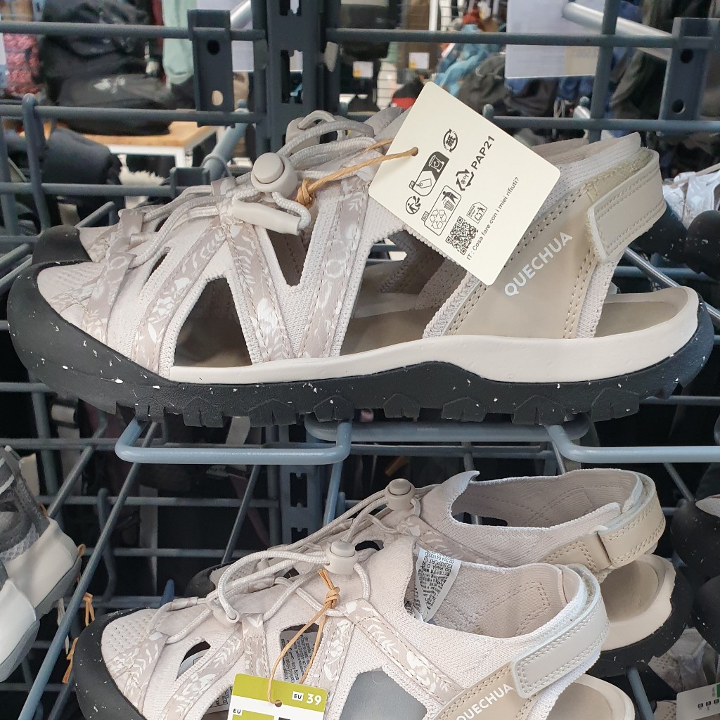 DECATHLON | รองเท้าเดินป่าลุยน้ำสำหรับผู้หญิงรุ่น QUECHUA รุ่น NH 900