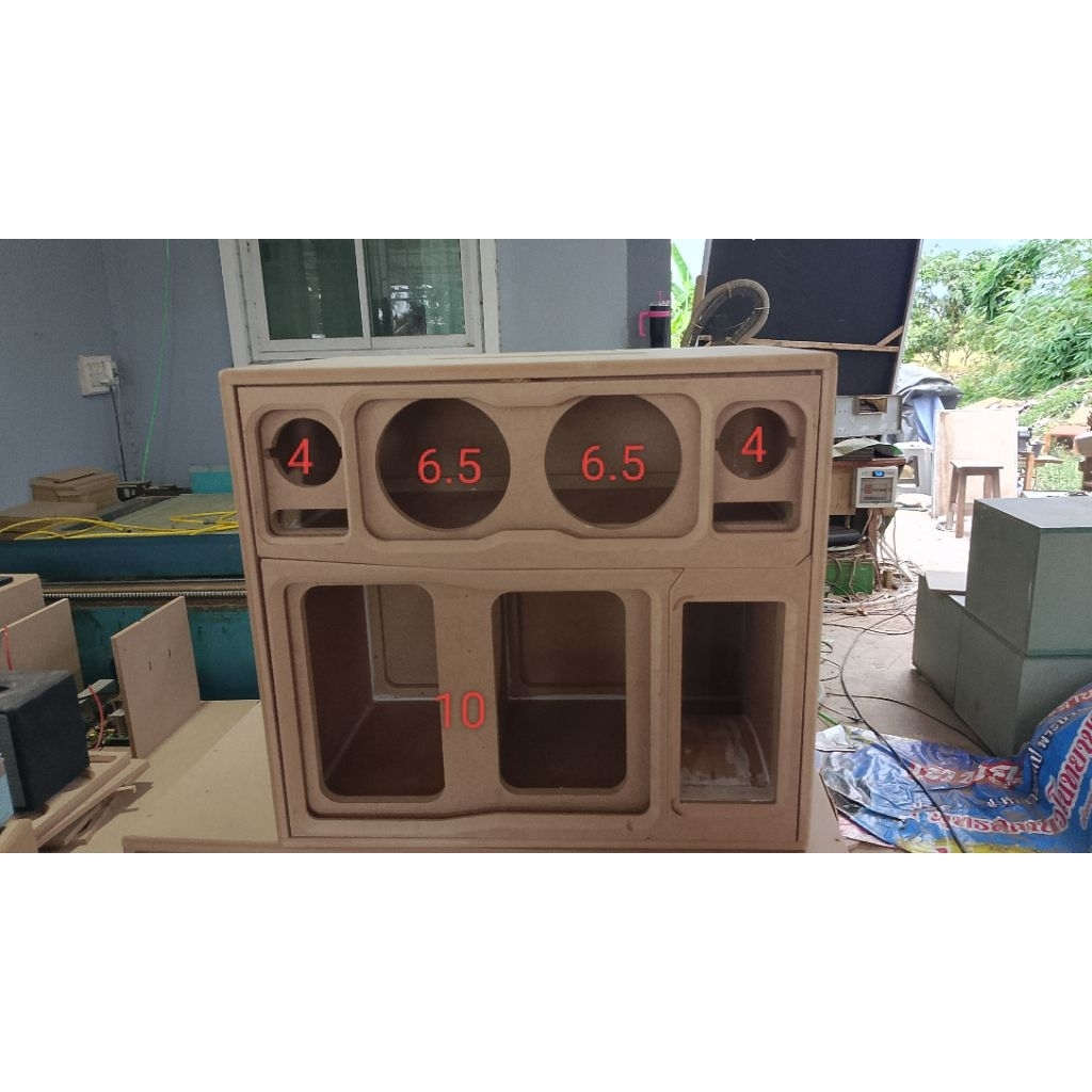 กระแทกข้าง 10" กลาง6.5" แหลม4"