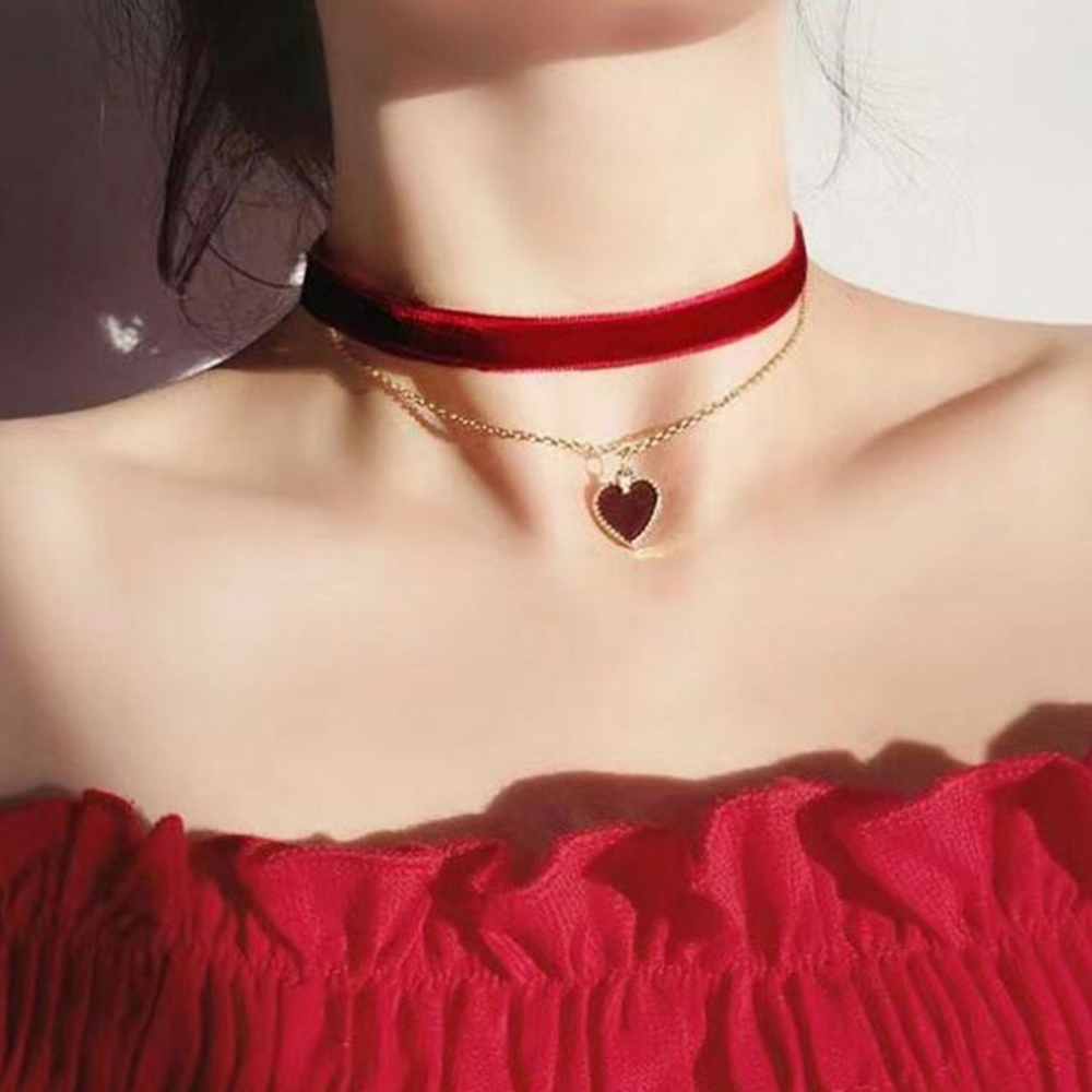 สร้อยคอเลเยอร์จี้หัวใจ โชคเกอร์กำมะหยี่พร้อมสร้อยหัวใจสุดหรู แดง ดำ