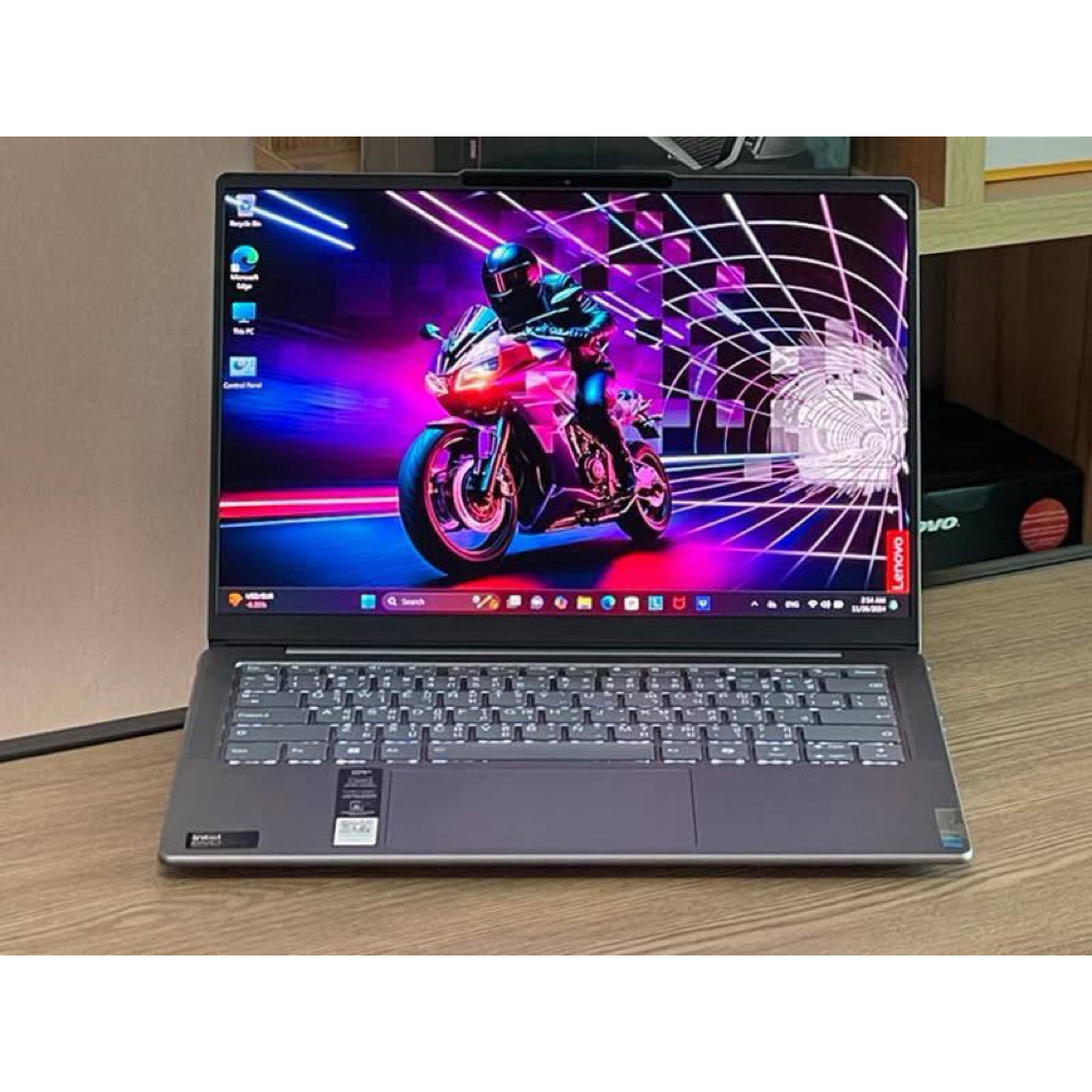Lenovo Yoga Slim 7i 14ILL10-83JX001GTA Ultra 7 258V SSD1TB RAM32GB จอทัสได้ OLED 2.8K Win 11 Home เค