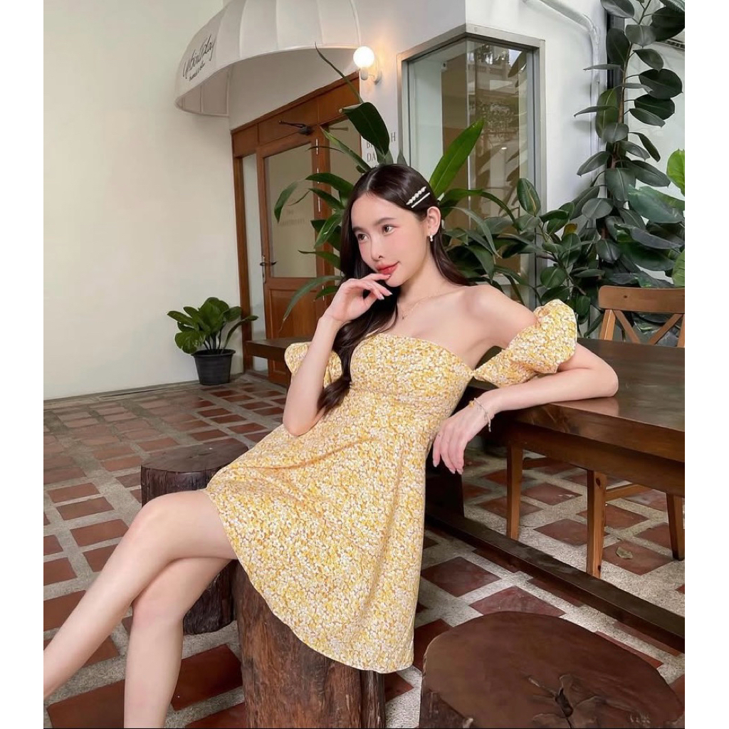 ส่งต่อเดรสสั้นแขนตุ๊กตา Fallin’ Rose (used) — size : xs🌻