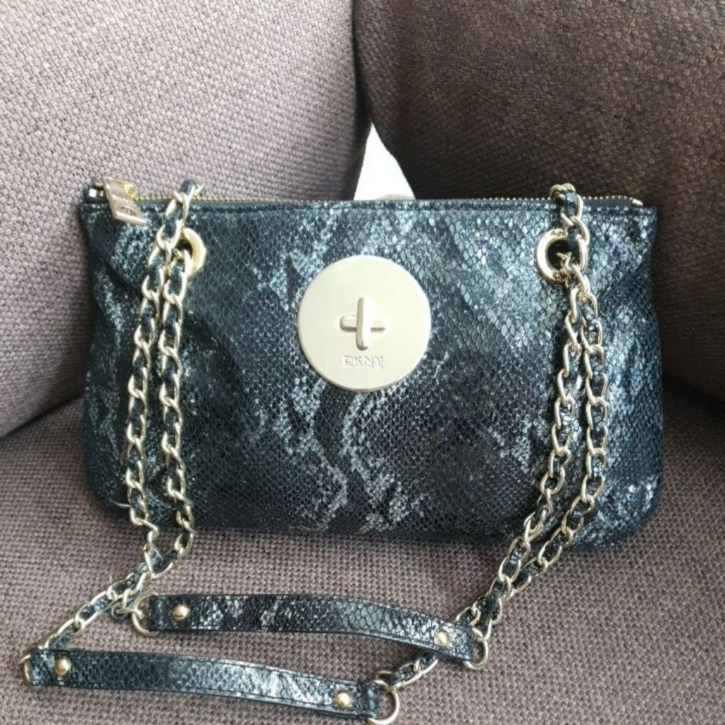 กระเป๋า DKNY สภาพสวย