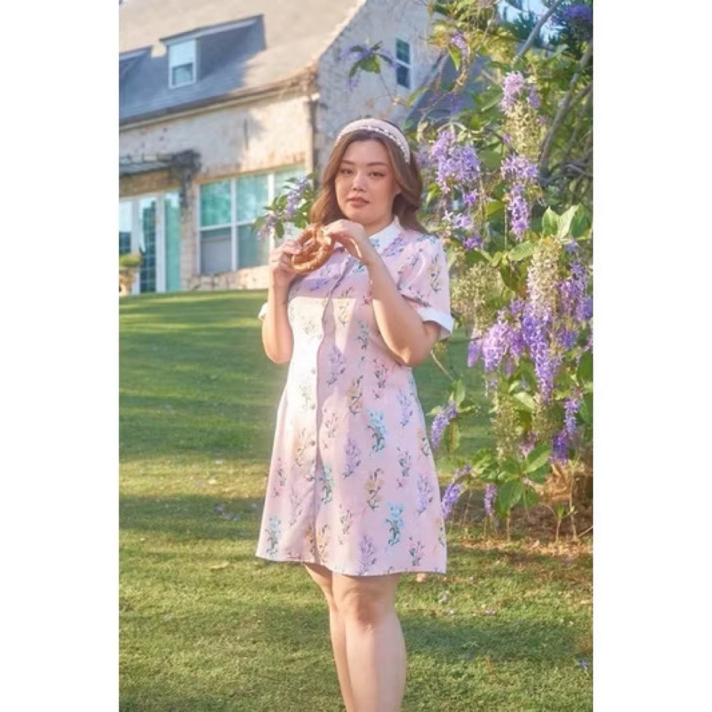 ส่งต่อเดรส Lamignonne