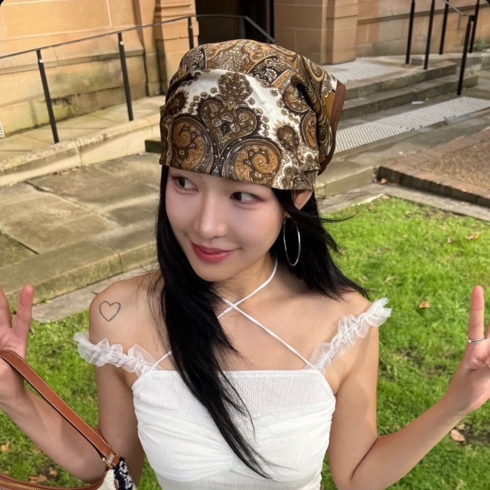 Baroque Paisley ผ้าผูกผมลวดลายศิลปะ ผ้าพันคอแบบคลาสสิก หรูหรา