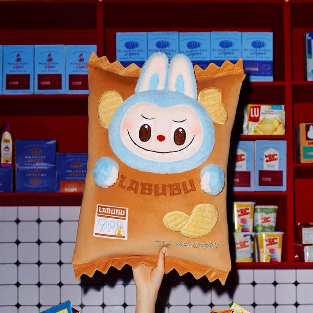 🇹🇭[ของแท้ 100% พร้อมส่ง] The Monsters Wacky Mart Series-Pillow (Chips) หมอนลาบูบู้