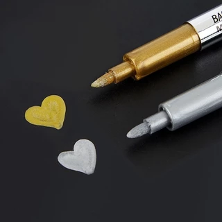 ปากกามาร์คเกอร์ สีเมทัลลิค สีทอง สีเงิน เส้นปากกา 1.5mm เขียนครั่งแว๊กขี้ผึ้ง กระดาษระบายสีต่างๆ