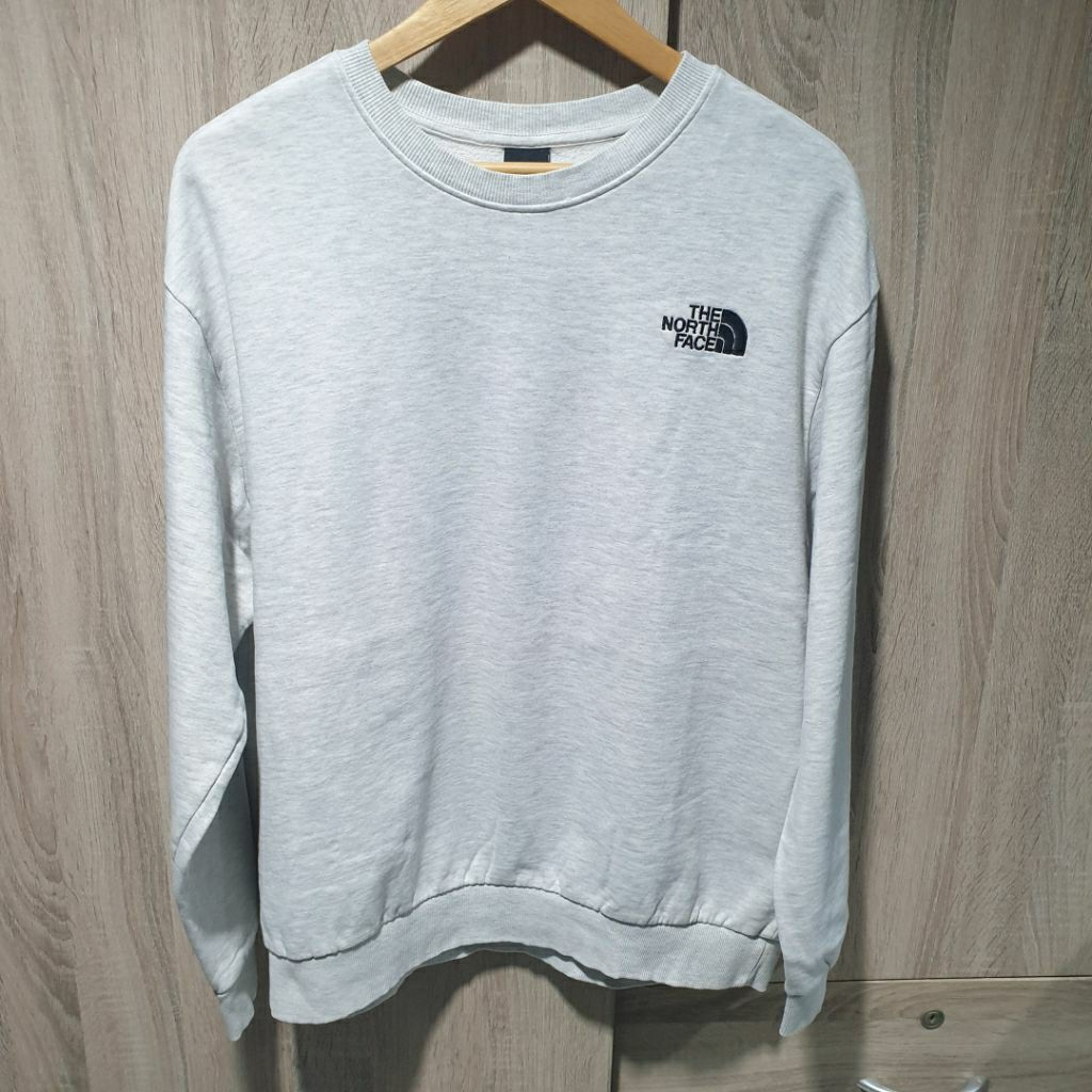 เสื้อสเวตเตอร์ TNF สีเทาอ่อนลายหินอ่อน ของแท้มือสอง