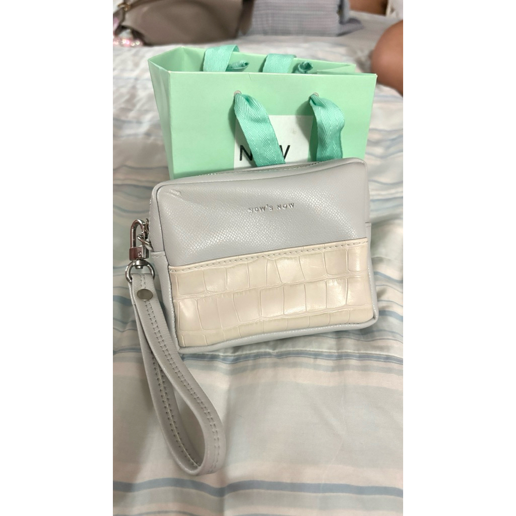 กระเป๋า Now is Now สีเทา มือ 1