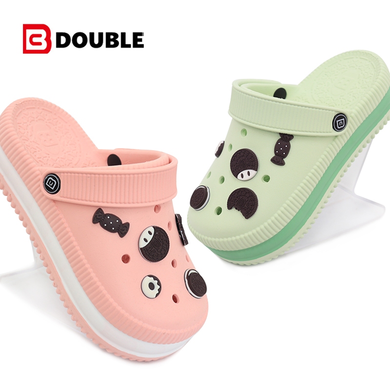 BB DOUBLE รองเท้าแบบสวมหัวโต สำหรับผู้หญิง รุ่น BDE744