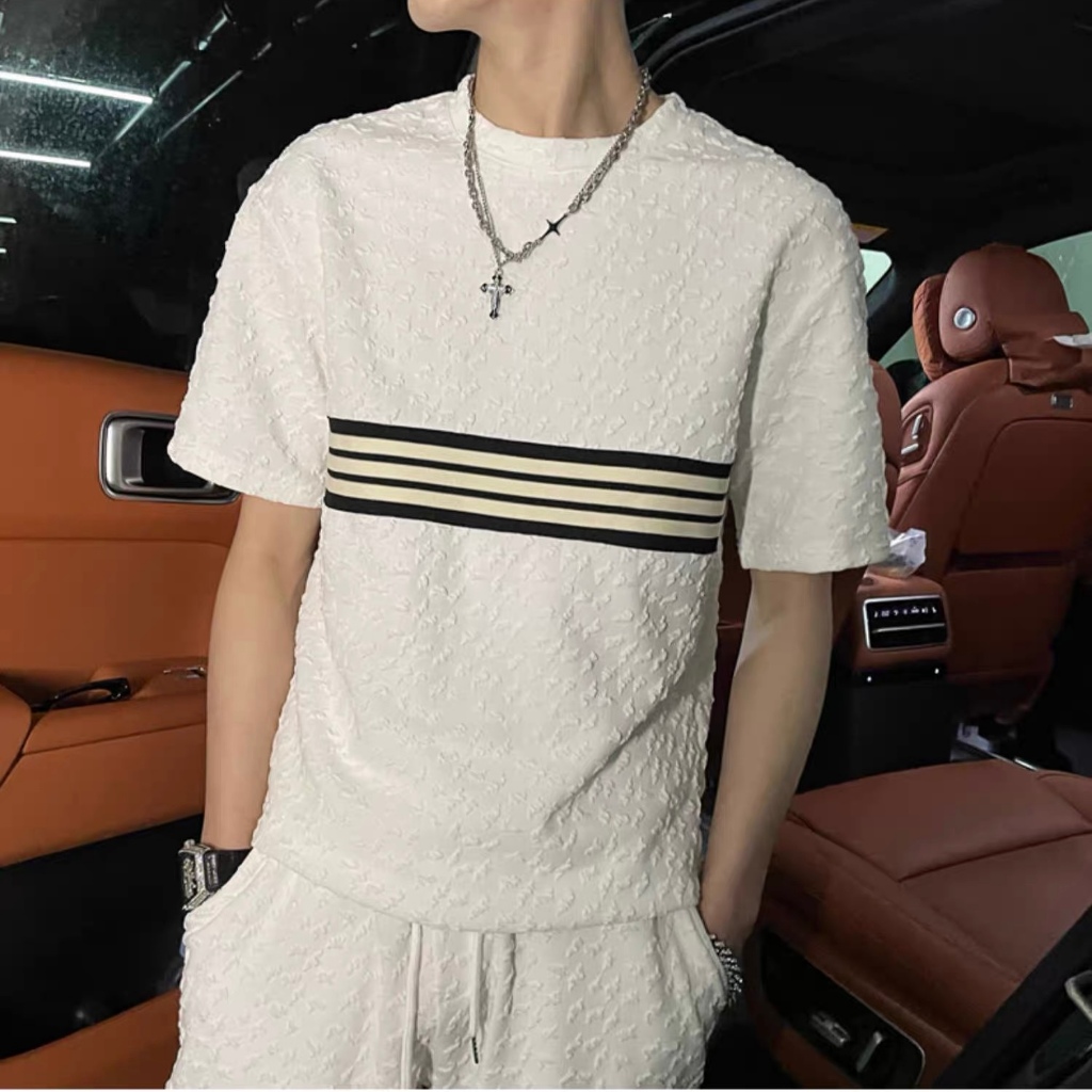 ชุดแฟชั่น ชุดอินเทรนด์2025 เสื้อผ้าแฟชั่นผู้ชาย ชุดเซท🔥เสื้อ+กางเกงขาสั้น ใส่สบายผ้านิ่ม ผ้าวาฟเฟิล สีขาว/สีดำ - รูปที่ 7