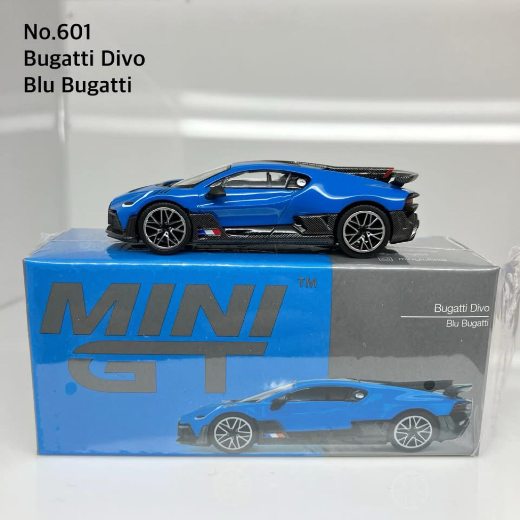 Mini GT 1/64 No.601-L Bugatti Divo Blu Bugatti