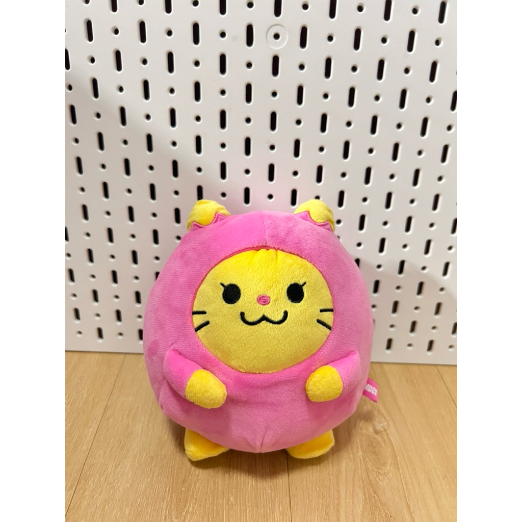 ตุ๊กตา ITZY WDZY Yeji HATT BC ขนาดประมาณ 10 cm ลิขสิทธิ์มือสองจากญี่ปุ่น🇯🇵
