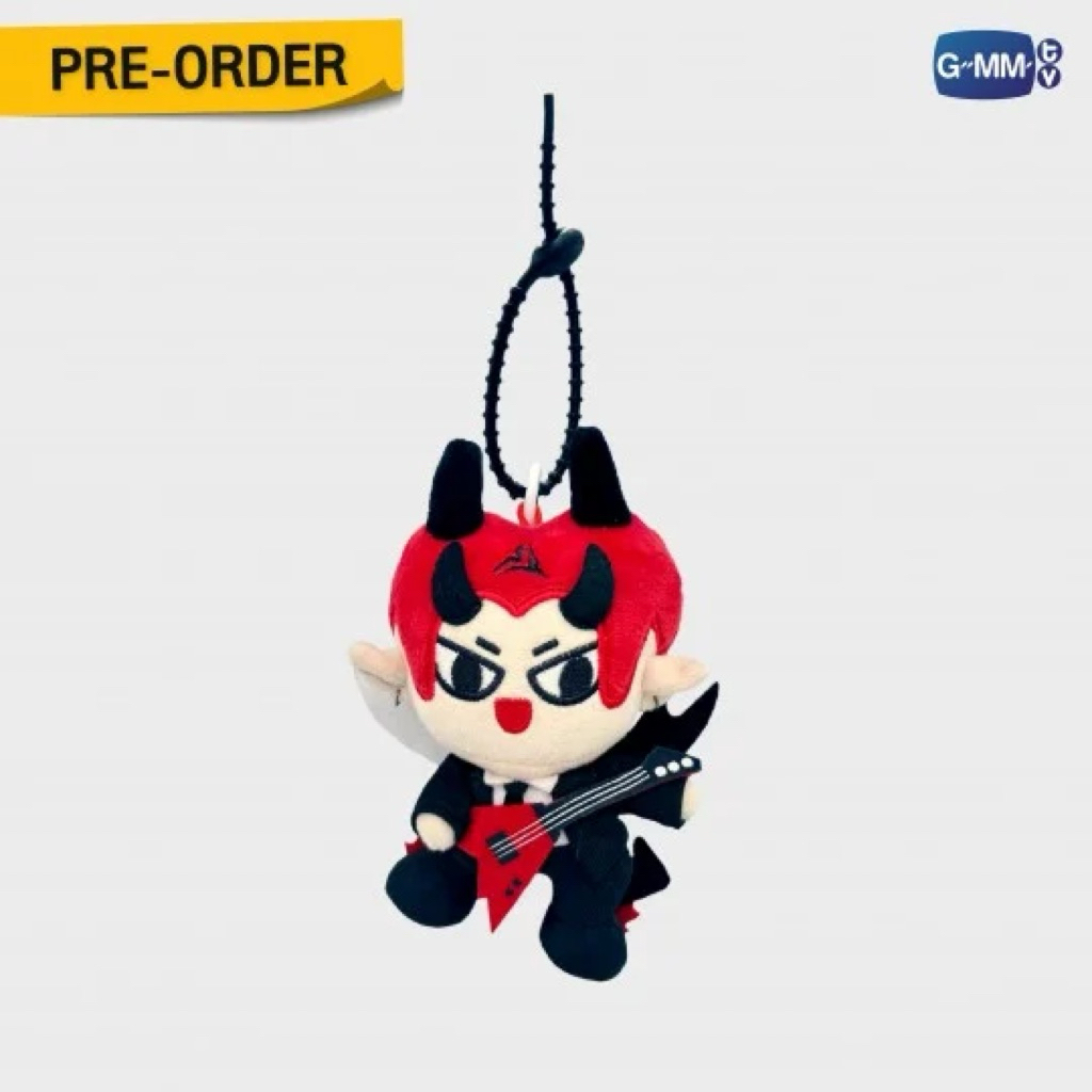 รอผลิตทักก่อนสั่งซื้อ❤️‍🔥 ตุ๊กตาDOMIIA ROCKSTAR DOLL KEYCHAIN โดเมียร์ เพิร์ธ แซนต้า Perth Santa gmm