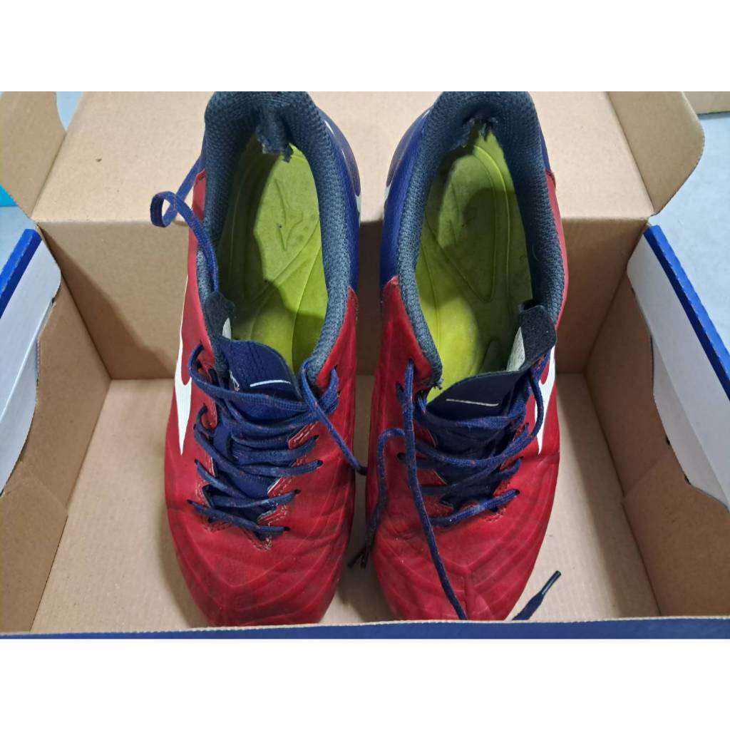 Mizuno Morelia II 2 MD รองเท้าสตั๊ดฟุตบอลผู้ชายรองเท้าฟุตบอล Eu Size 36.5 มือสองพร้อมกล่องเทียบเคียง
