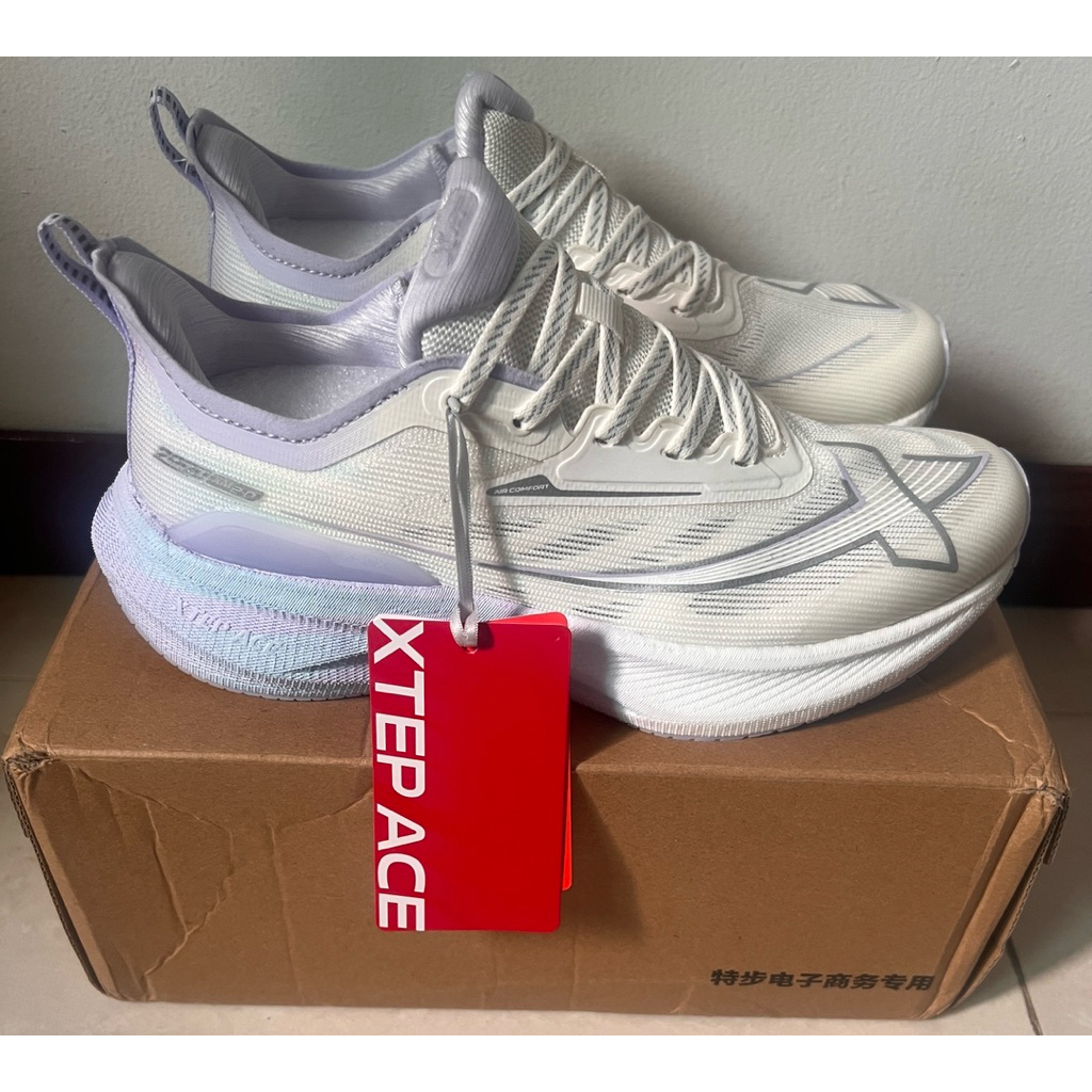 【xtep】2000KM 2.0 | รองเท้าวิ่งผู้หญิง Rebound Support Professional Cushioning Shock Absorption