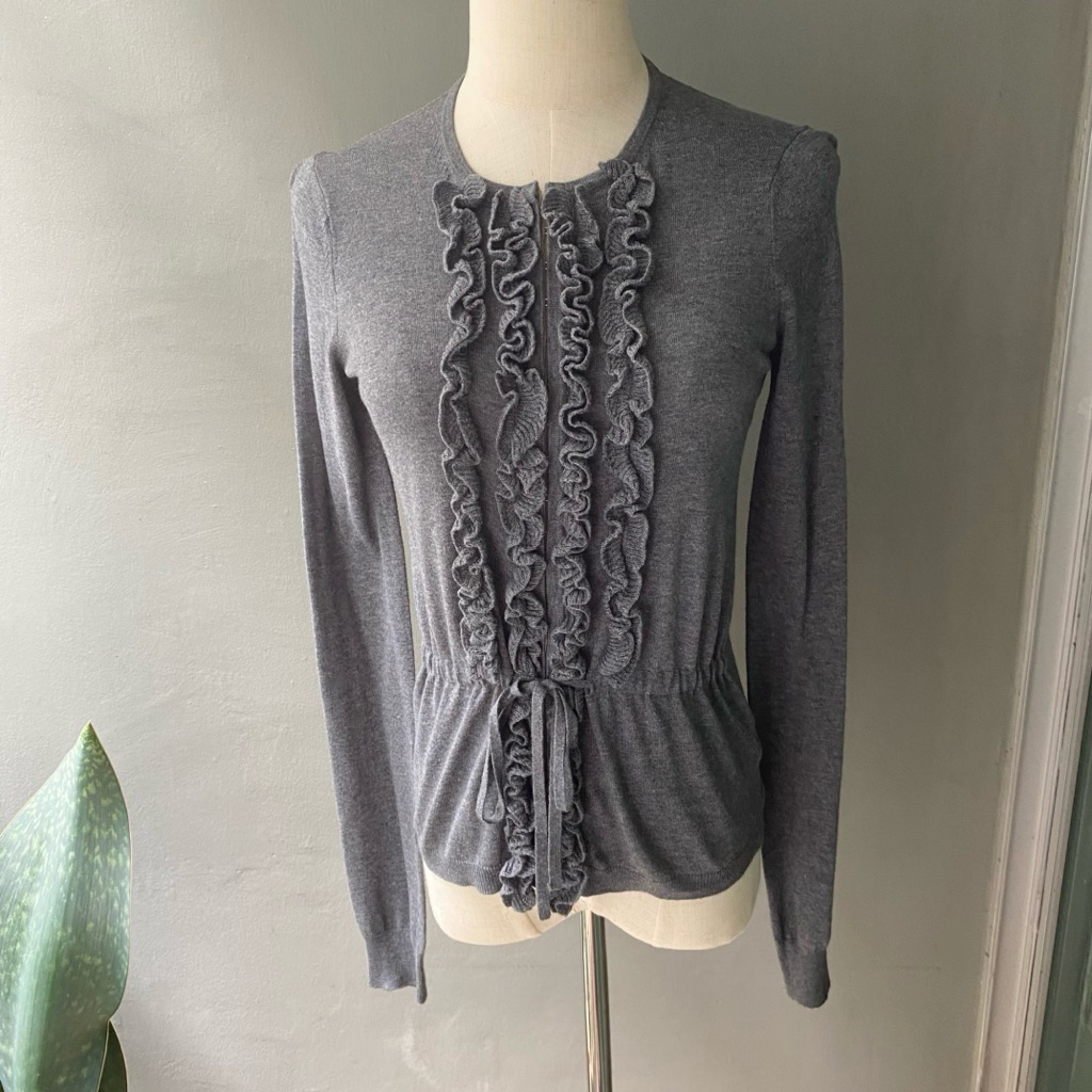USED G2000 grey ruffle cardigan size 34 สวย สภาพดี