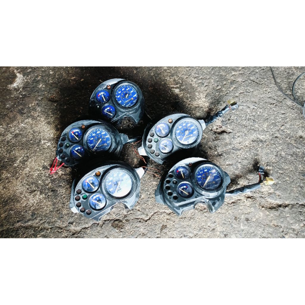 ไมล์วัดรอบ honda sonic ตัวแรกเป็นงานของแท้ติดรถถอดจากรถที่ใช้งานได้จริงไมล์วัดรอบหมุนทุกตัวพร้อมส่งครับ