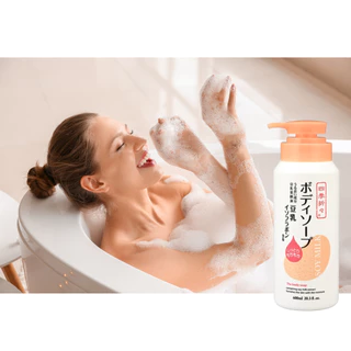 KUMANO Body Soap &Facial Foam สกัดจากถั่วเหลืองใช้ได้กับทุกๆผิวทำให้ผิวชุ่มฉ่ำขนาด600ml