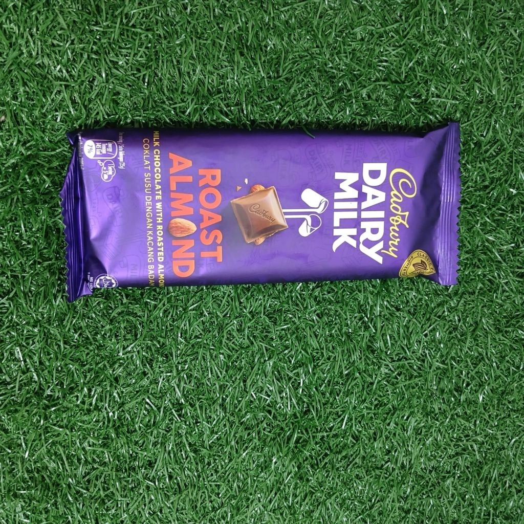 ช็อกโกแลตรวมช็อคโกแลตแคตเบอร์รี่130-135g - รูปที่ 2