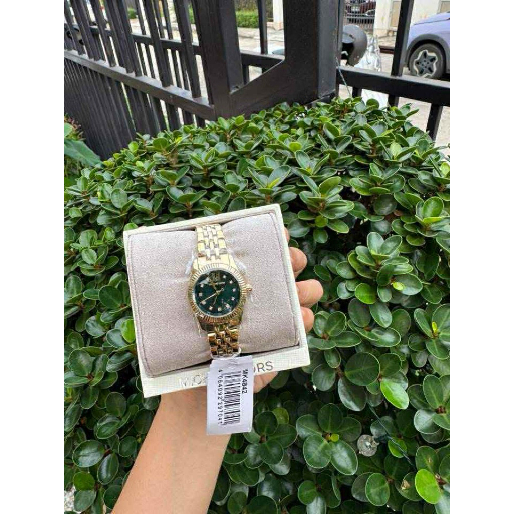 mk4842สีทองหน้าปัดสีเขียว