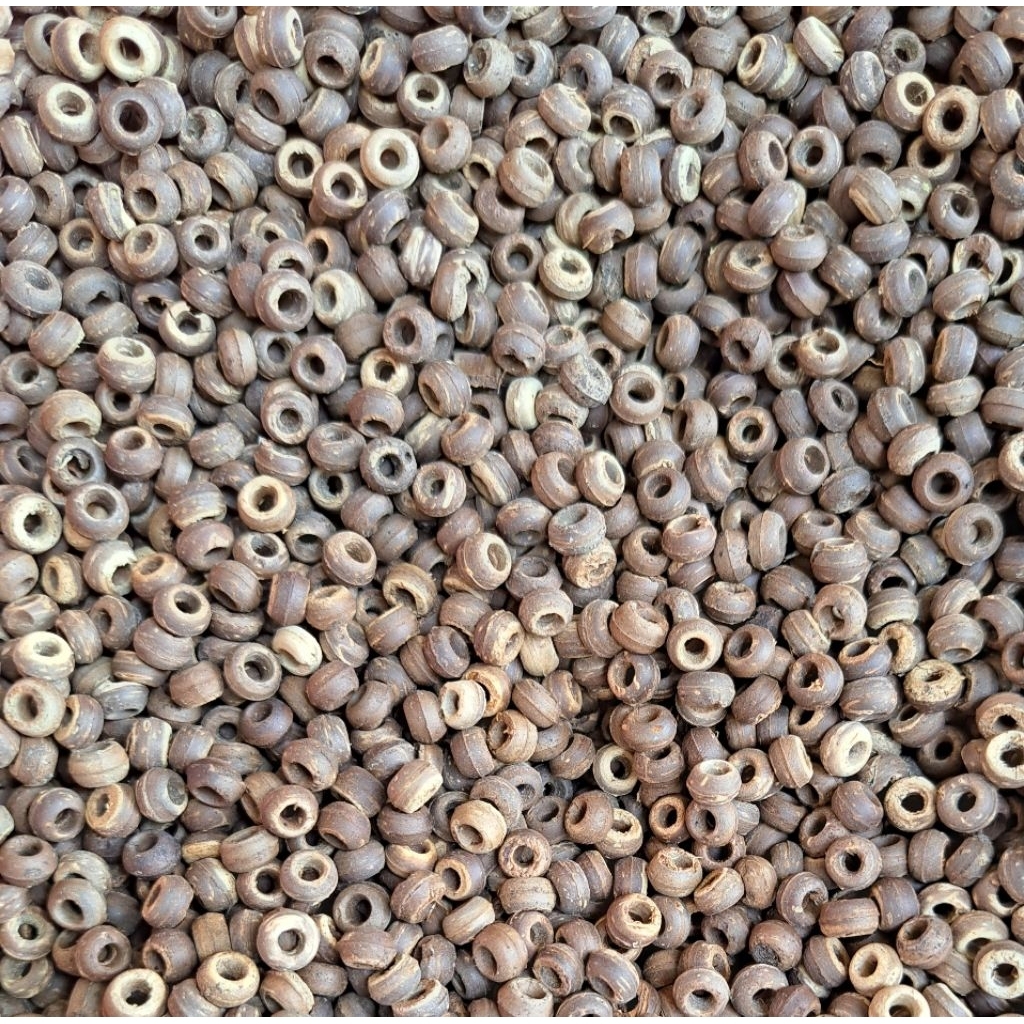 เม็ดกะลาอะไหล่สำหรับทำสร้อยหรืองานDIY 50 กรัม 100 บาท