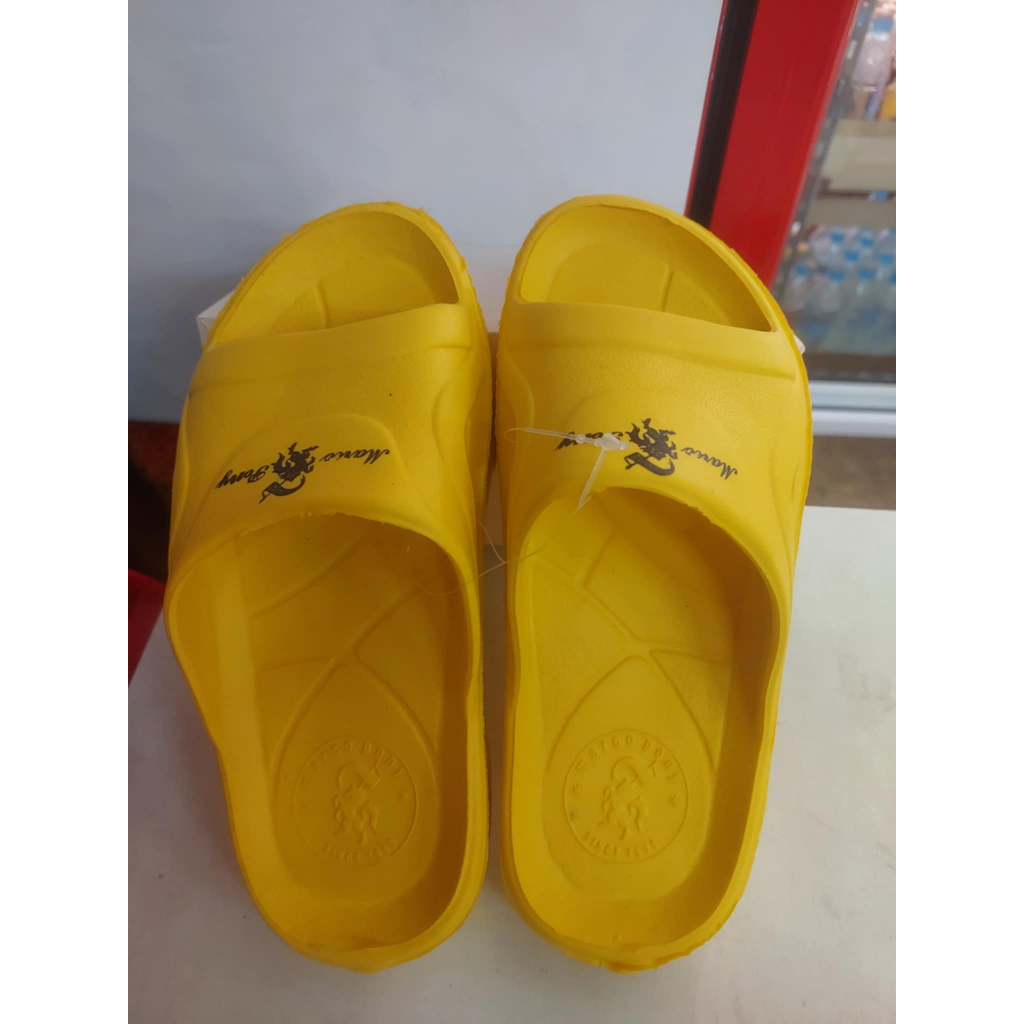 MP-522 รองเท้าแตะแบบสวมชาย รุ่นเบา นุ่ม สีดำ marcopony