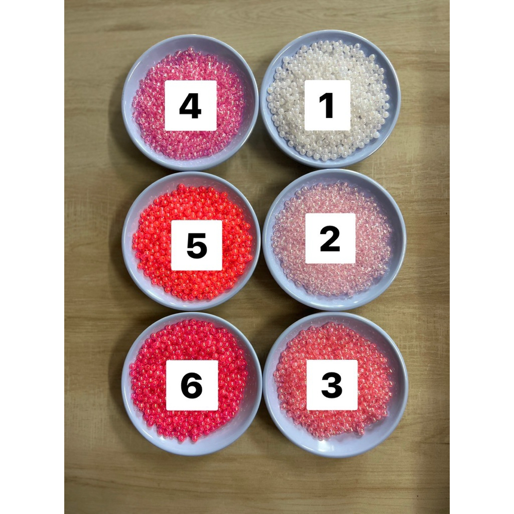 ลูกปัดตกแต่งขนาด4มิลสีสวยๆน่ารักๆงานDIY500กรัม