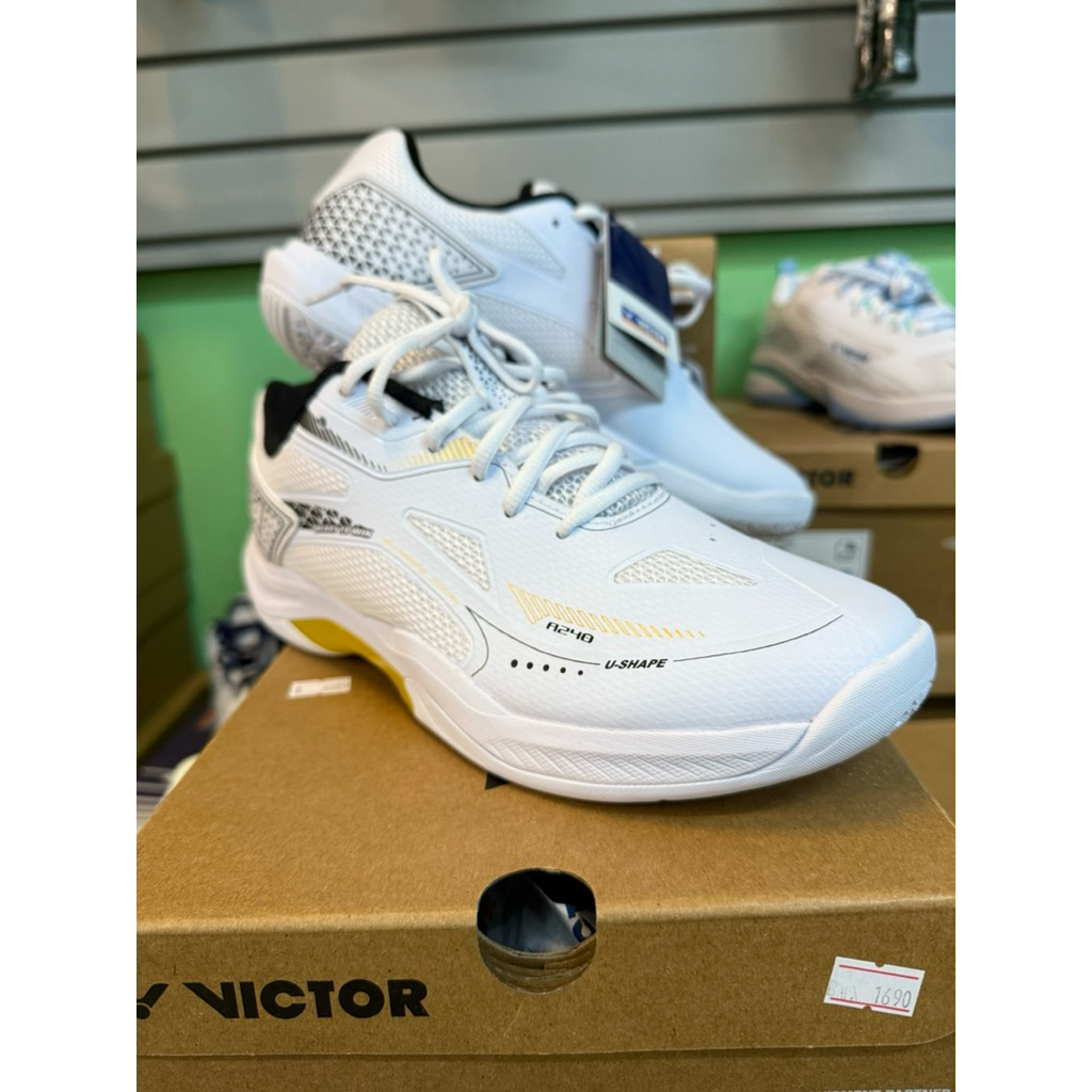 รองเท้าแบด Victor A240