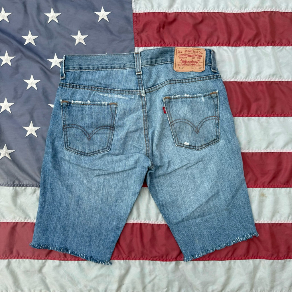 กางเกงขาสั้นลีวาย 511 เอว 32“