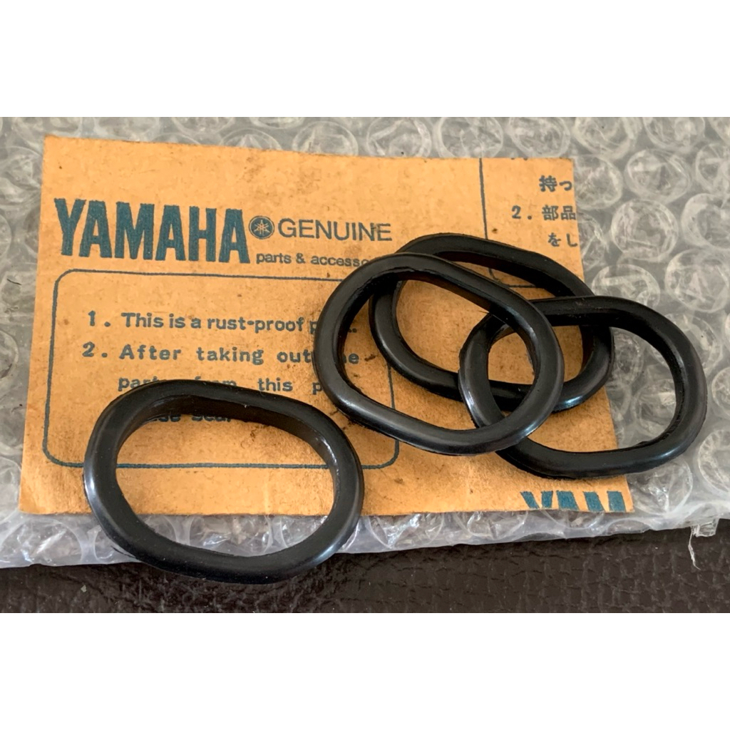 Yamaha Y80 V75 Mate Belle80 U7E ลูกยางร้อยสายไฟ แท้ 4ชิ้น 527-29657-00
