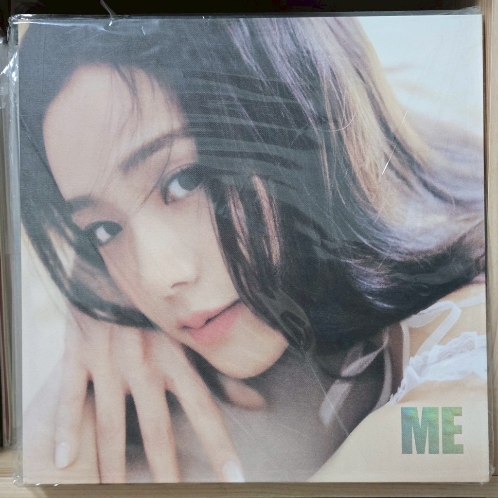 [ร้านค้าจัดส่งไว] แผ่นเสียง JISOO FIRST SINGLE VINYL LP LIMITED EDITION 12"