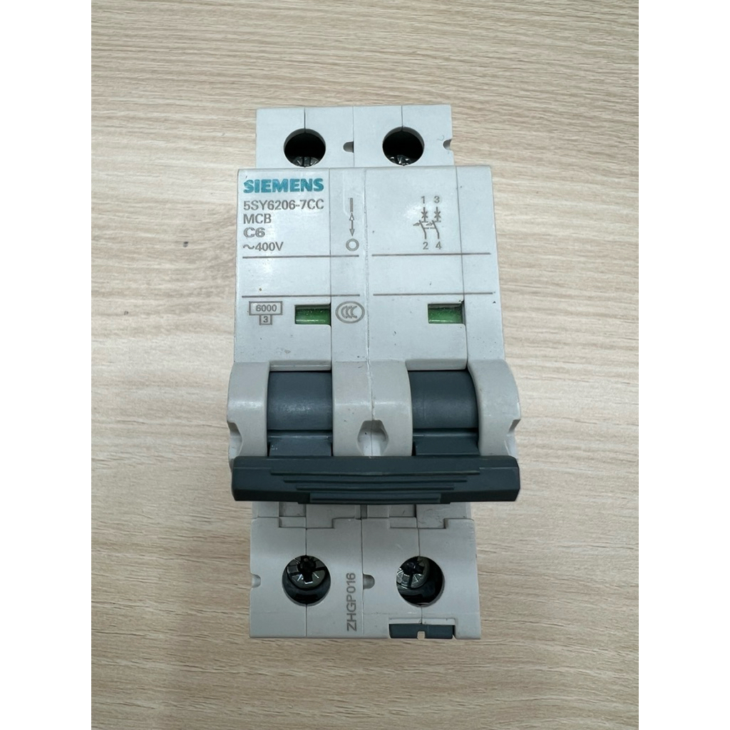 Siemens MCB 5SY6206-7CC 5P 6A C6 400V