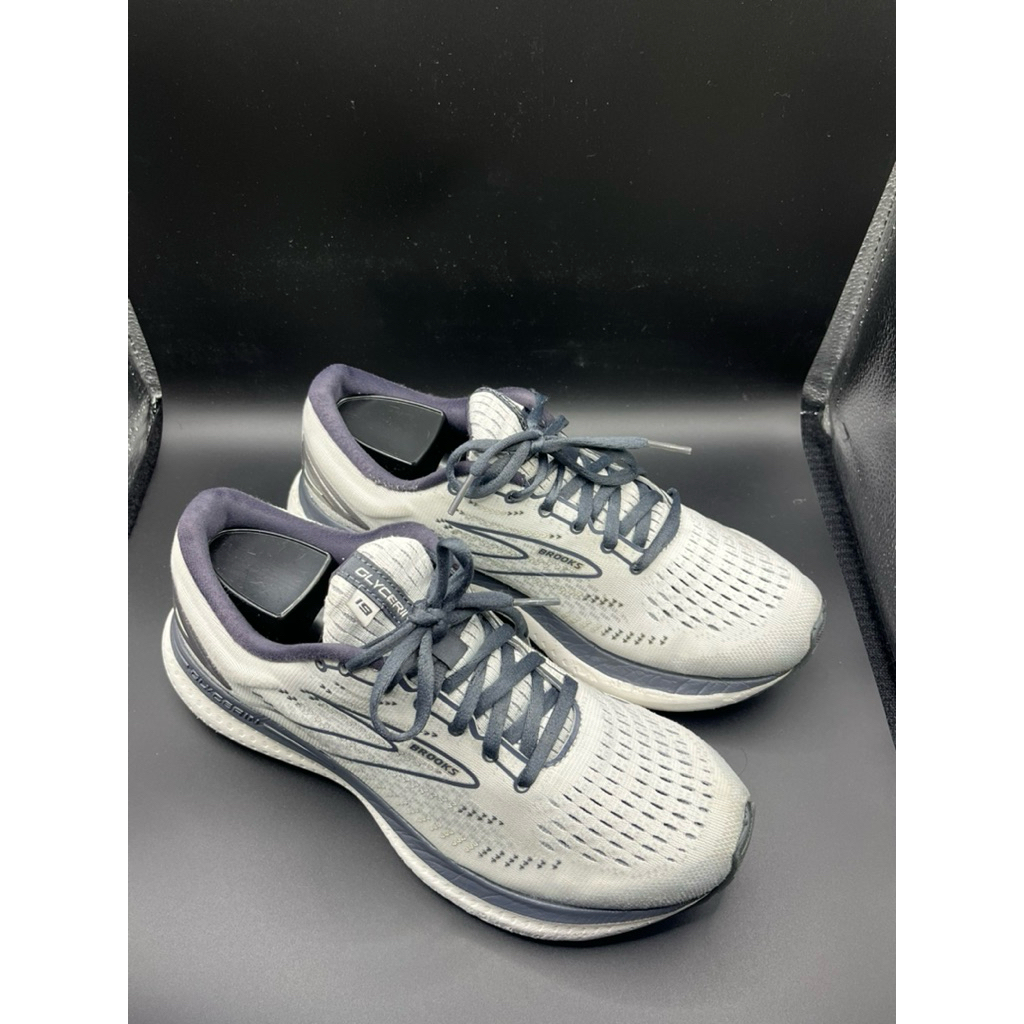 [พร้อมส่ง ไม่แท้ยินดีคืนเงิน] รองเท้ามือสอง Brooks Glycernin GTS 19 Grey สภาพใหม่ US 10 | EUR 42 | 2