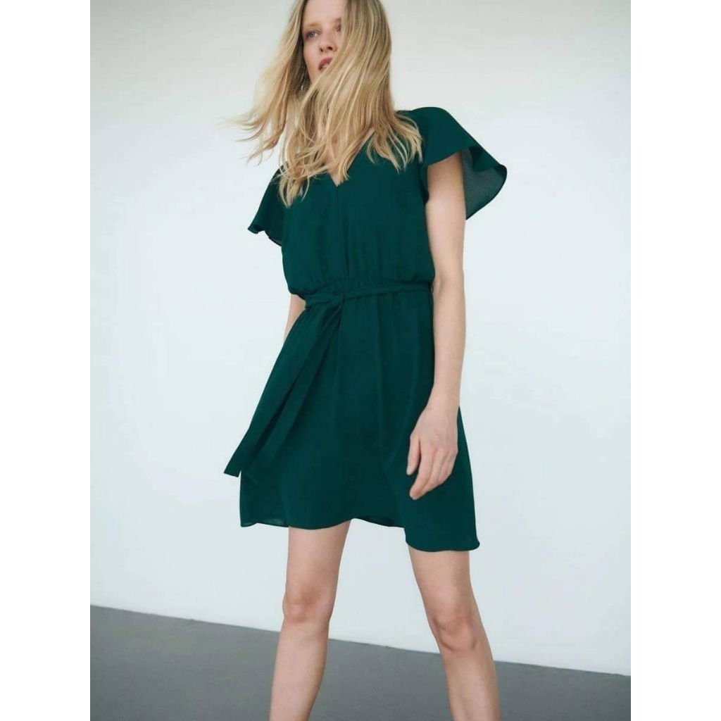 เดรส Reserved แท้ทรงสวยผ้าดี