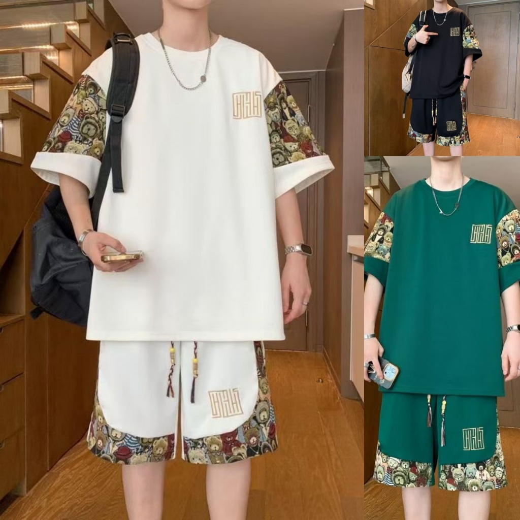 🆕COD🆕เสื้อยืดสูทผู้ชาย + กางเกงขาสั้นทรงหลวมขนาดใหญ่ชุดลำลอง 2 ชิ้น นุ่มลื่น ใส่สบาย ไม่ร้อน ไม่อึดอัด