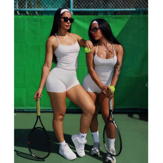 Keep Curves/ Essentials Set | เสื้อกล้ามมีฟองน้ำ + กางเกงขาส…