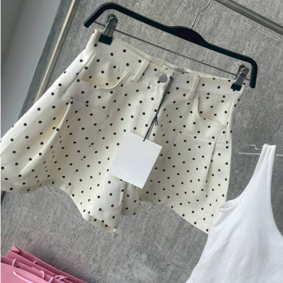 Moonlight Dollar polkadot pant กางเกงขาสั้นพิมพ์ลาย polkadot