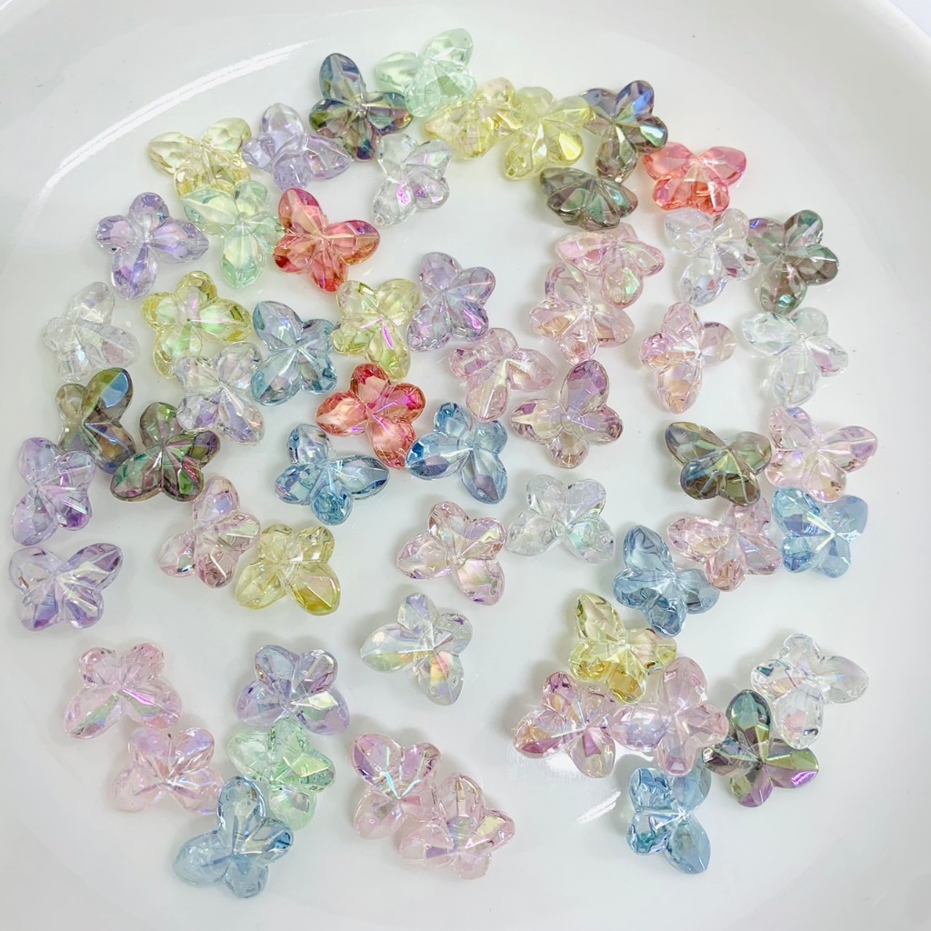 ลูกปัด ผีเสี้อ ใส ออกเงา ขนาด14*16mm  มีหลายสีให้ เลือก อุปกรณ์เสริมงานฝีมือ DIY เหมาะสมสำเครื่องประดับต่างๆ