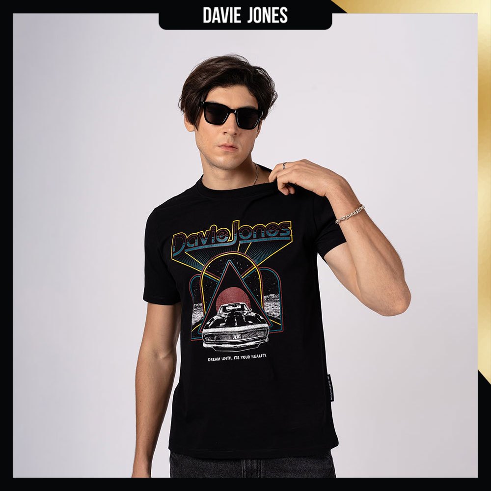 DAVIE JONES เสื้อยืด พิมพ์ลาย Graphic Slim Fit T-Shirt WA0280 สีดำ